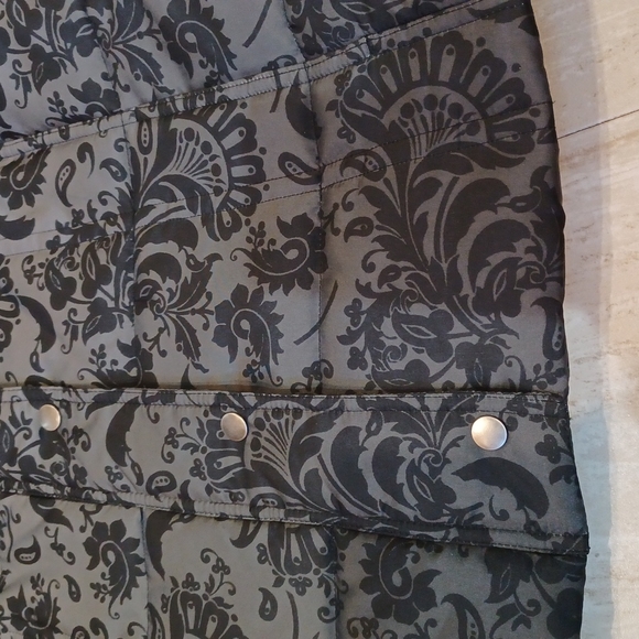 Jones New York Ombre Design Puffer Vest - Picture 2 of 10